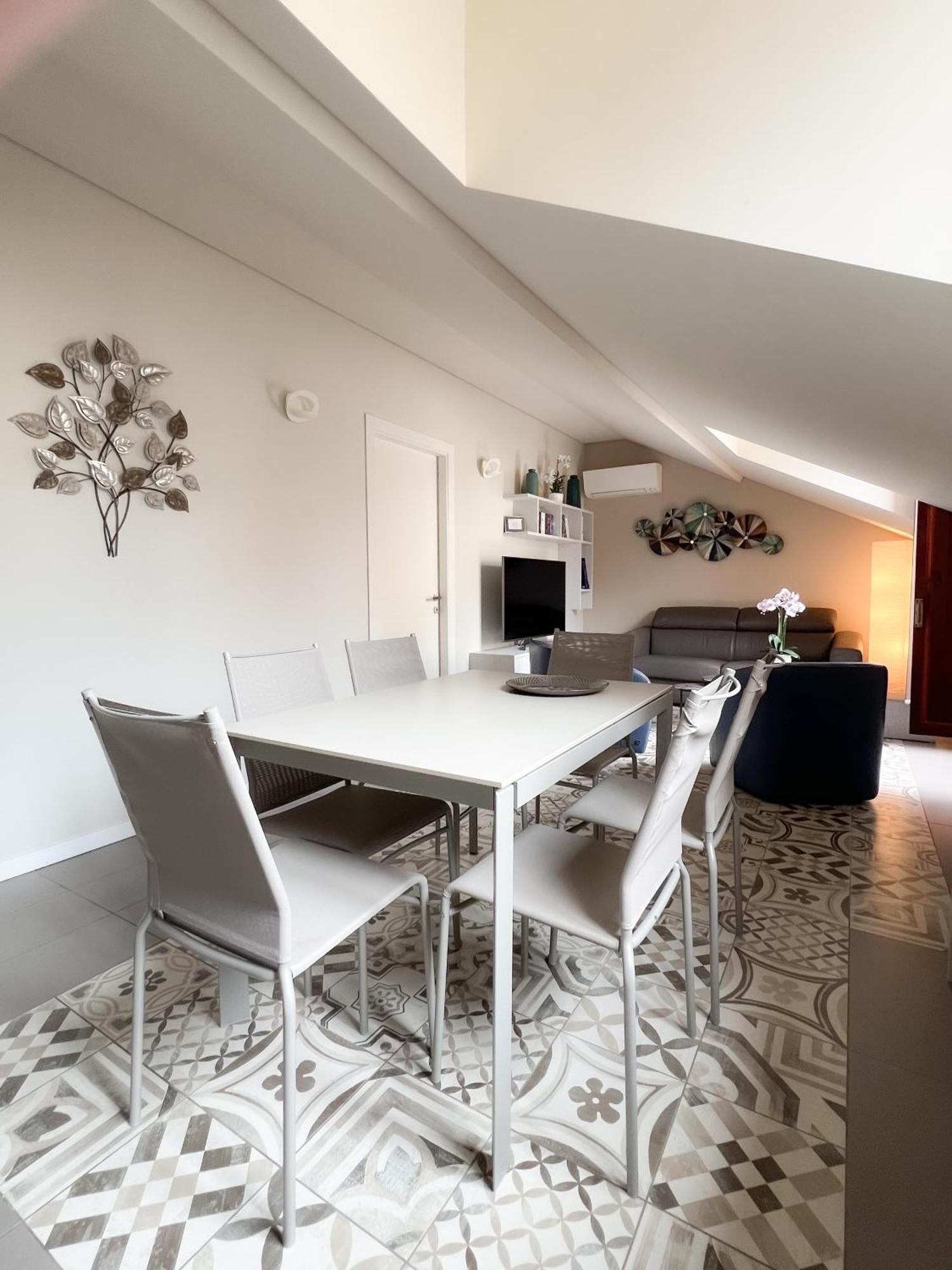 Comecasa 10 Minutes Walk From Duomo 2 Bedroom Apartment Milano Eksteriør billede